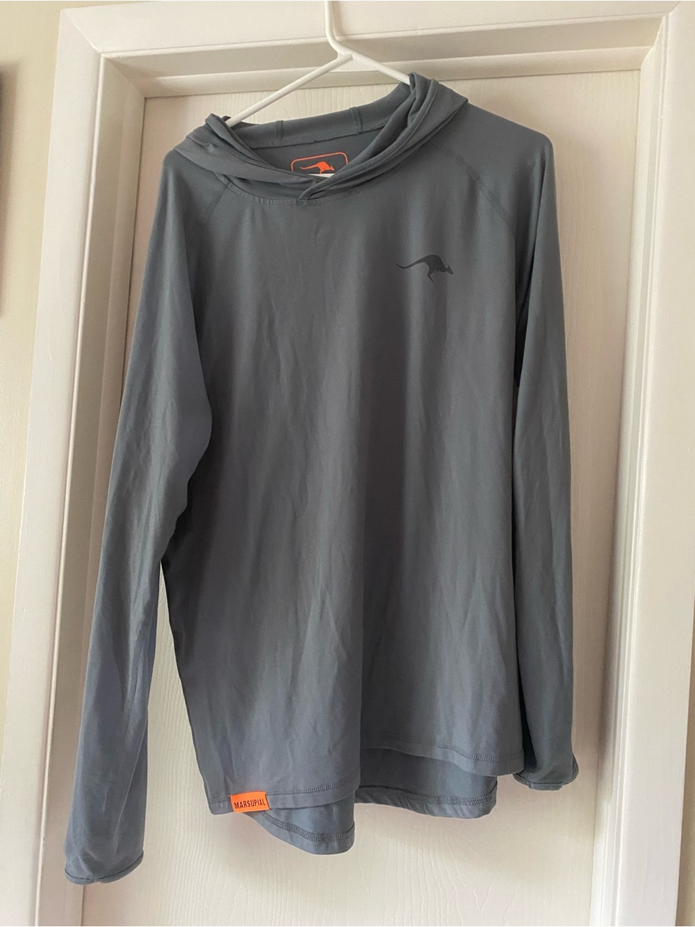 Men's Gray Long-Sleeve Hooded Shirt
